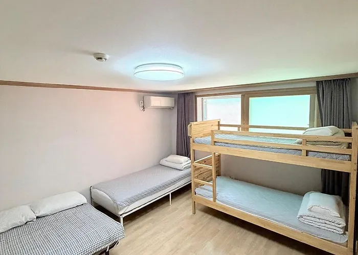 Y's House
